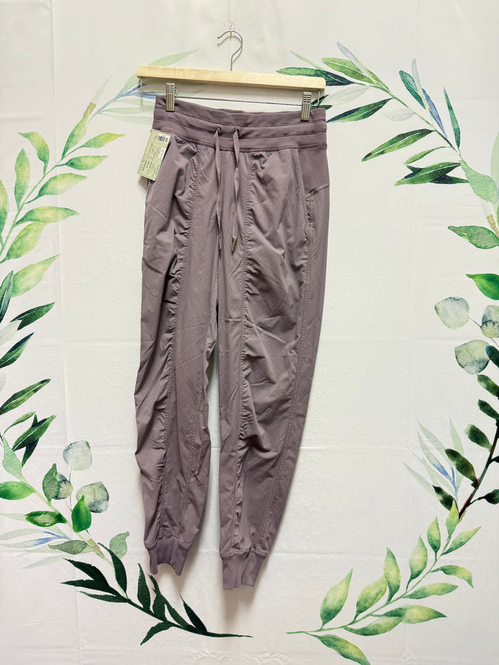 Lululemon Dance Studio MR Jogger 28” (4)