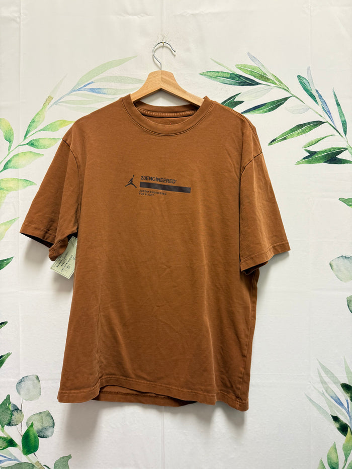 Jordan Graphic Tee (L)
