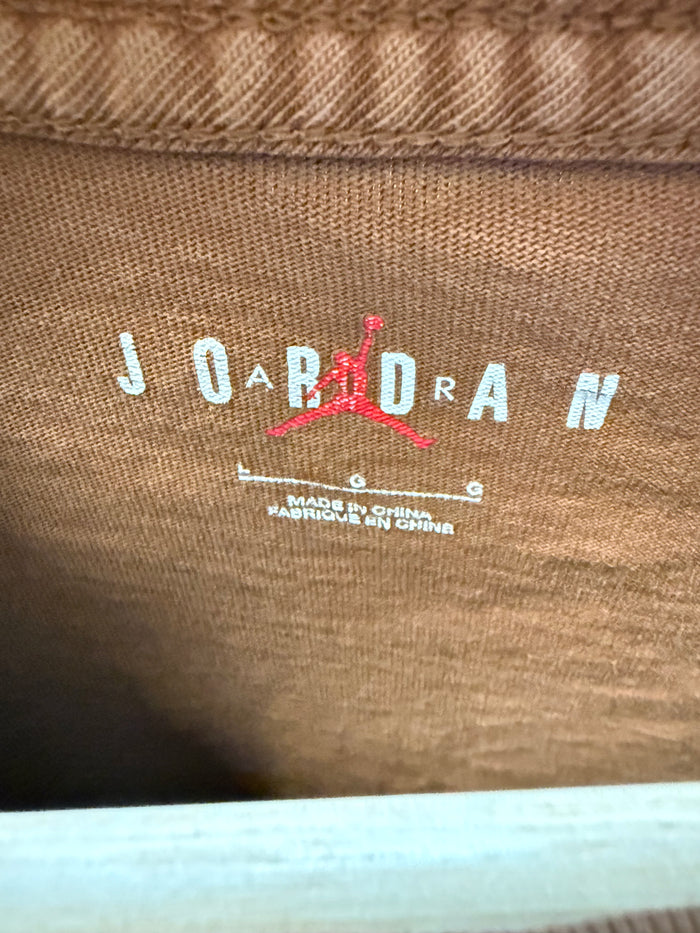 Jordan Graphic Tee (L)