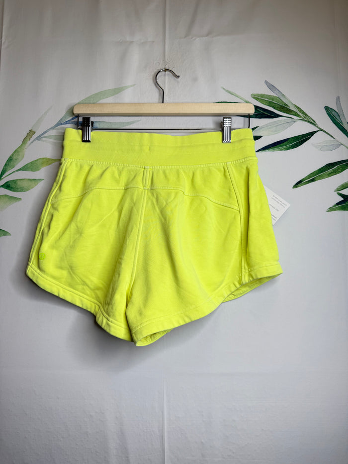 Lululemon Inner Glow HR Short 3” (6)
