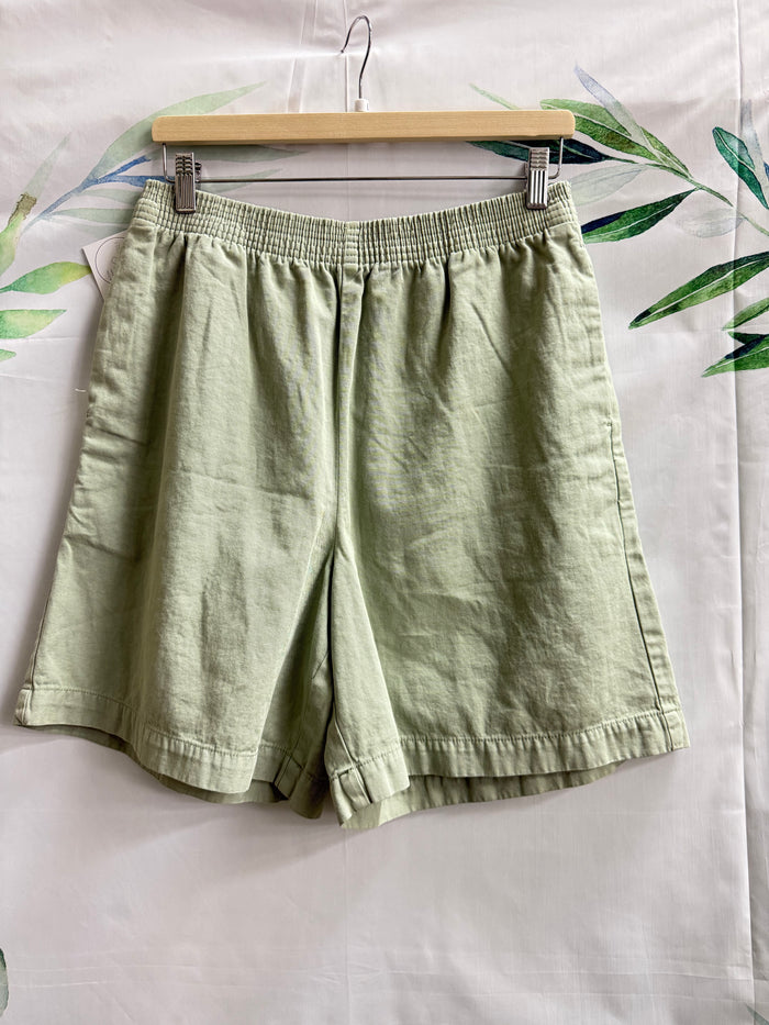 Aritzia Wilfred Nova Short 7” (L)