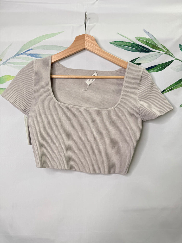 Aritzia Babaton Sculpt Knit Squareneck Crop Tee (M)