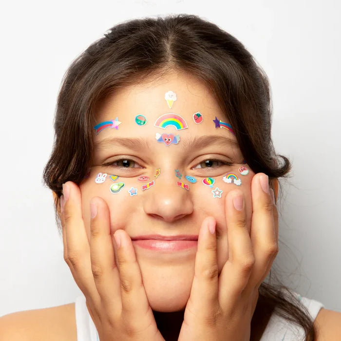OMY - Face Stickers - Kawaii - Lifestyle Cut 1