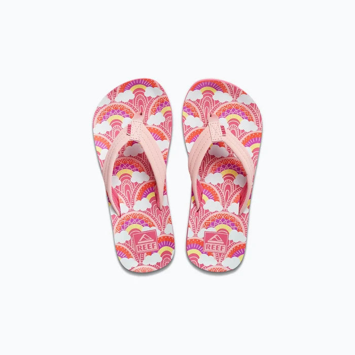 Reef Kids Ahi footbed and strap detail close-up